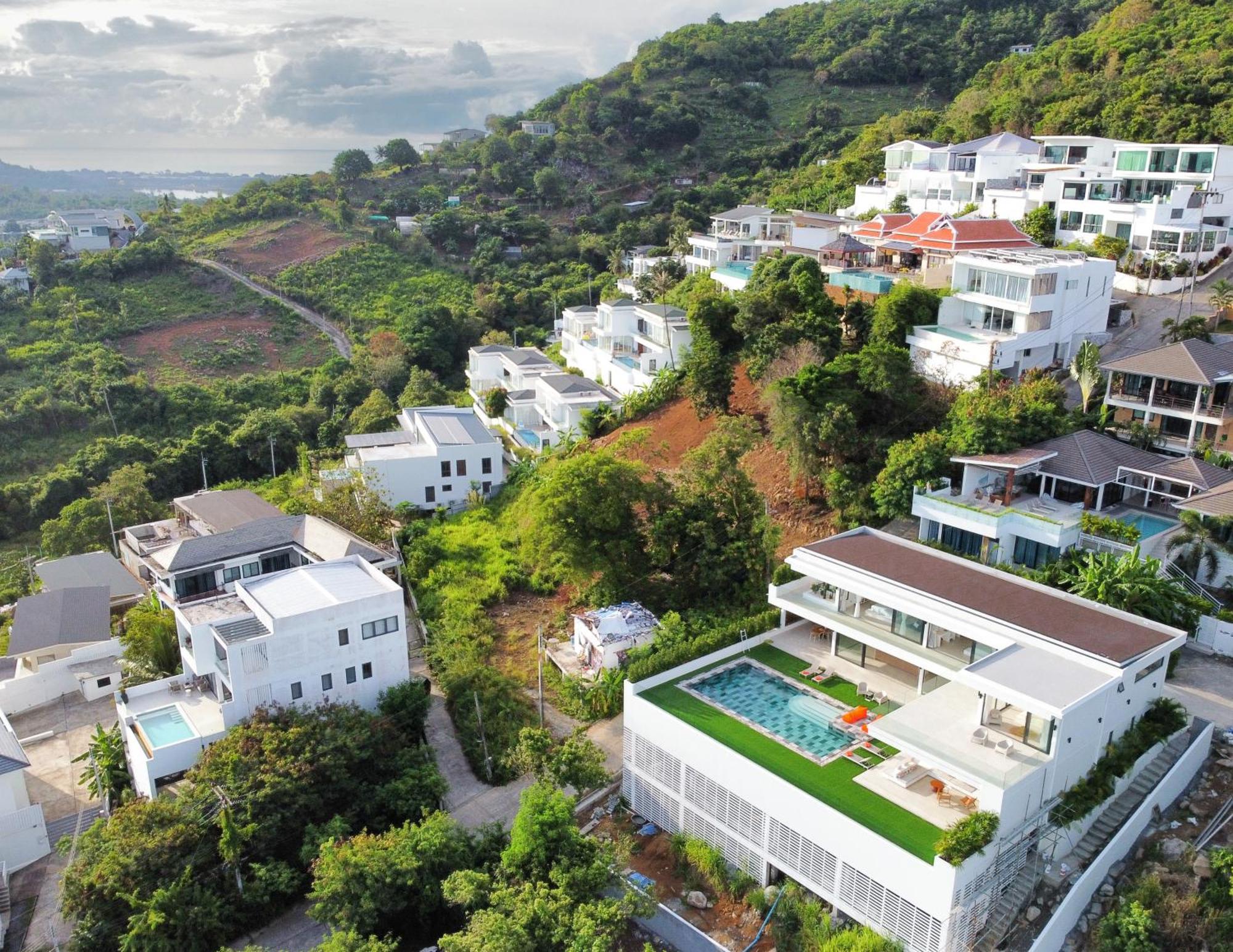 Baia Bay Villa *