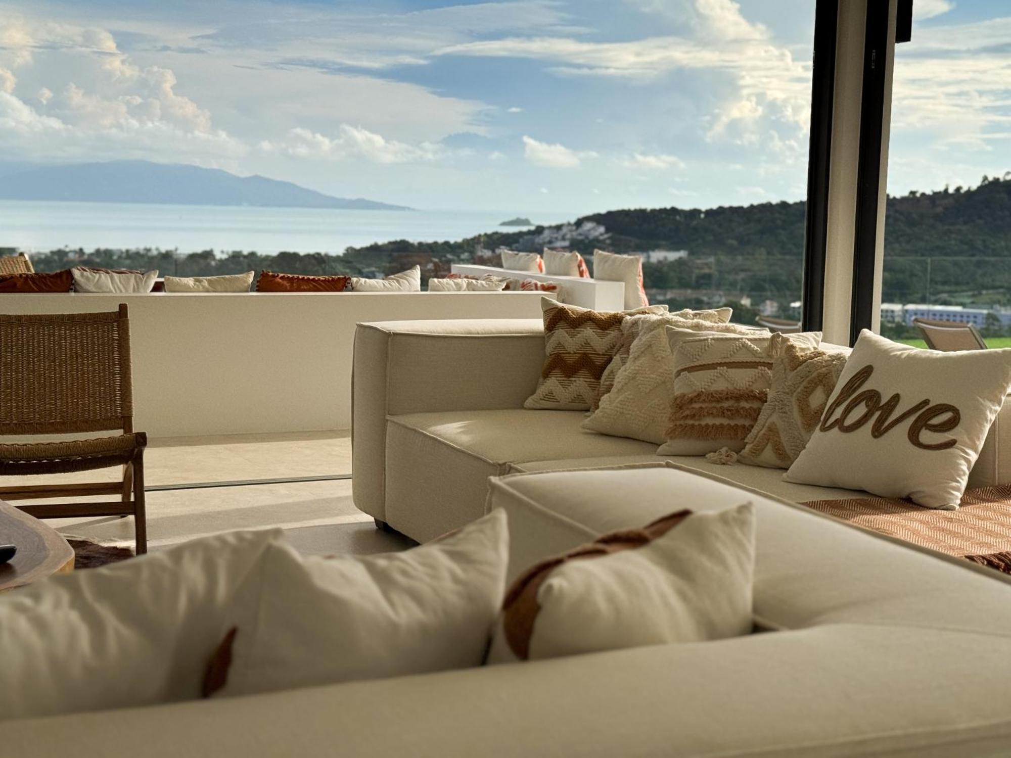 Baia Bay Villa *